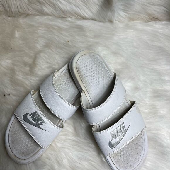 Nike Benassi Duo ultra slides white and silver logo sandals size 10 - Picture 6 of 9